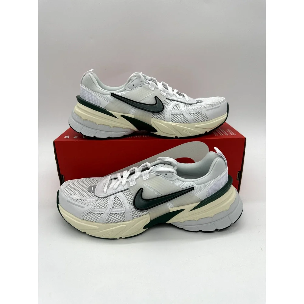 Nike V2K Run Women's size 13.5 Men's 12 white Green Running shoes FD0736 101